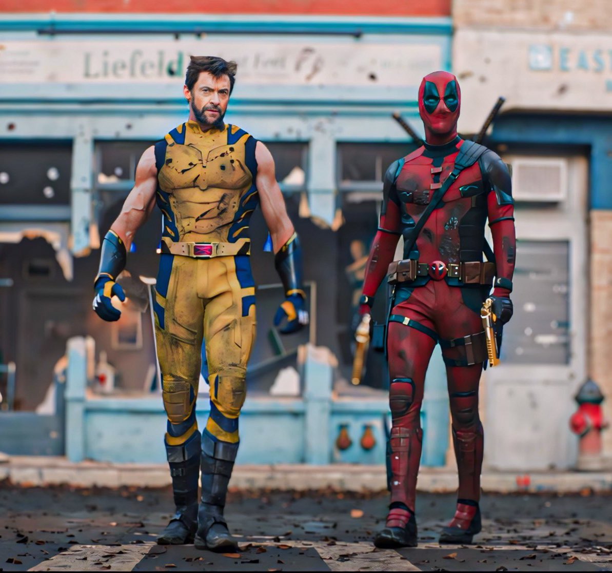 TTecnicolor's tweet photo. #DeadpoolAndWolverine es igualita a No Way Home, pero igualita porque está basada en el sueño del friki. La primera escena está tomada de un fan made de hace 7 años. Es el fan hablando por el guionista

Y yo no tengo los huevos para decir que eso está mal https://t.co/LAsIwDeAGM
