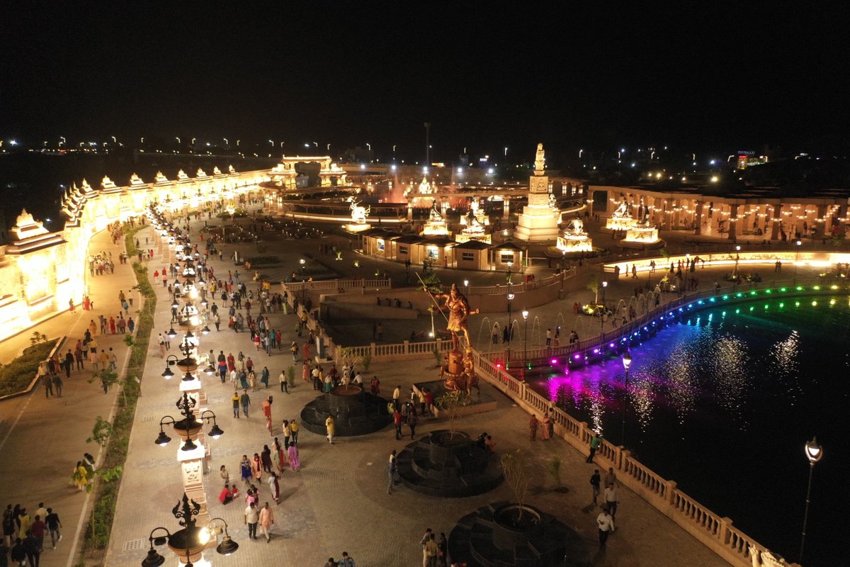 Ujjwal #Ujjain - Sacred revival of the majestic grace of #mahakal #Temple Corridor. 
Scaling up religious #tourism, while creating opportunities for livelihood in <a href="/UjjainSmartCity/">Ujjain Smart City</a> 
#SmartCitykiSmartKahaani #Mahakaleshwar #EconomicDevelopment