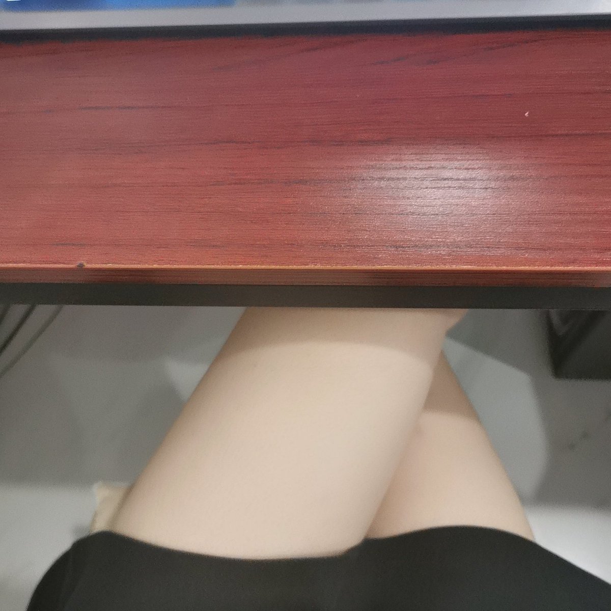 mingzikeyigaide's tweet photo. 上班发骚 https://t.co/fWJOTUNKLP