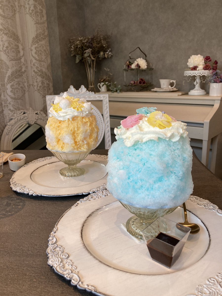 kanako6622's tweet photo. 偶然ですが、今日かき氷を食べてきました。いまどきのかき氷はフワフワね🍧
#かき氷の日
#西荻窪
#MAPRIL https://t.co/fOAFU1MYCJ