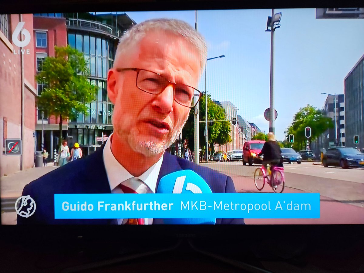 Het verkeersinfarct rond #Amsterdam kost het bedrijfsleven miljoenen, zegt vicevoorzitter MKB-Metropool Amsterdam <a href="/GFrankfurther/">Guido Frankfurther</a> in Hart van Nederland. Leveranciers, bouwverkeer en servicemonteurs staan urenlang vast. Er zijn te veel infra-projecten tegelijk. #monsterfiles