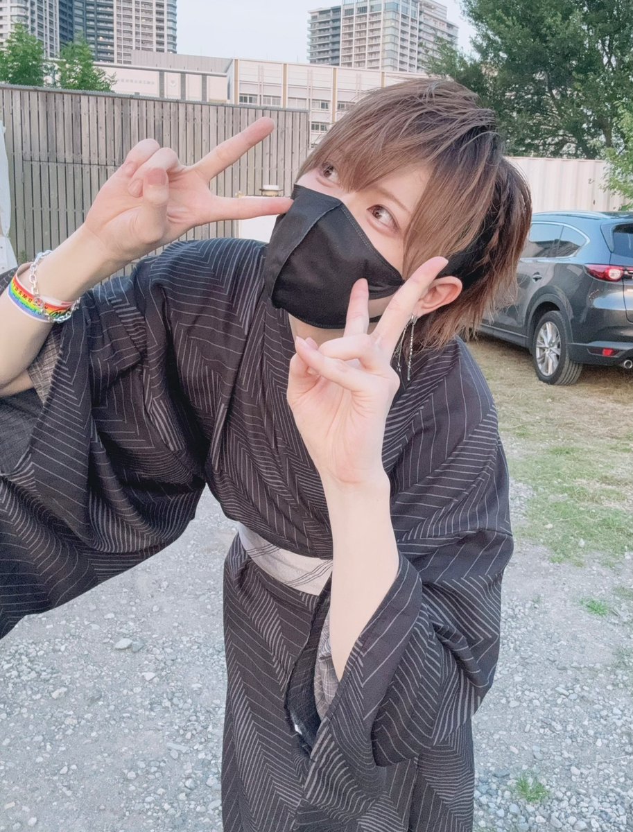 ハピサマするぞ〜の顔✌️✌️