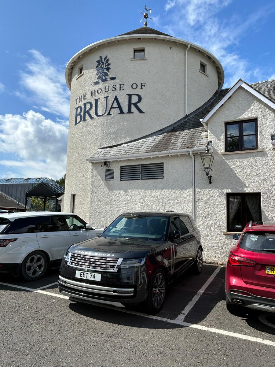 EdExecTravel's tweet image. The coastal fortress of Blackness Castle and a shopping trip to the much admired @TheHouseofBruar  were just two of the many highlights our guests enjoyed while on a two-day Outlander and Highland tour with us.

Have a look at our other tours here: bit.ly/3ywvjMT

#EET