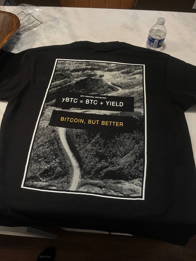 UmojaProtocol's tweet photo. @BitcoinMagazine If you see someone wearing this #BITCOINBUTBETTER shirt, say "gmoja!" π
The Umoja team will be there with FREE $BTC in our #cryptocache event ππΈπ§ https://t.co/j9o9Y1orvX