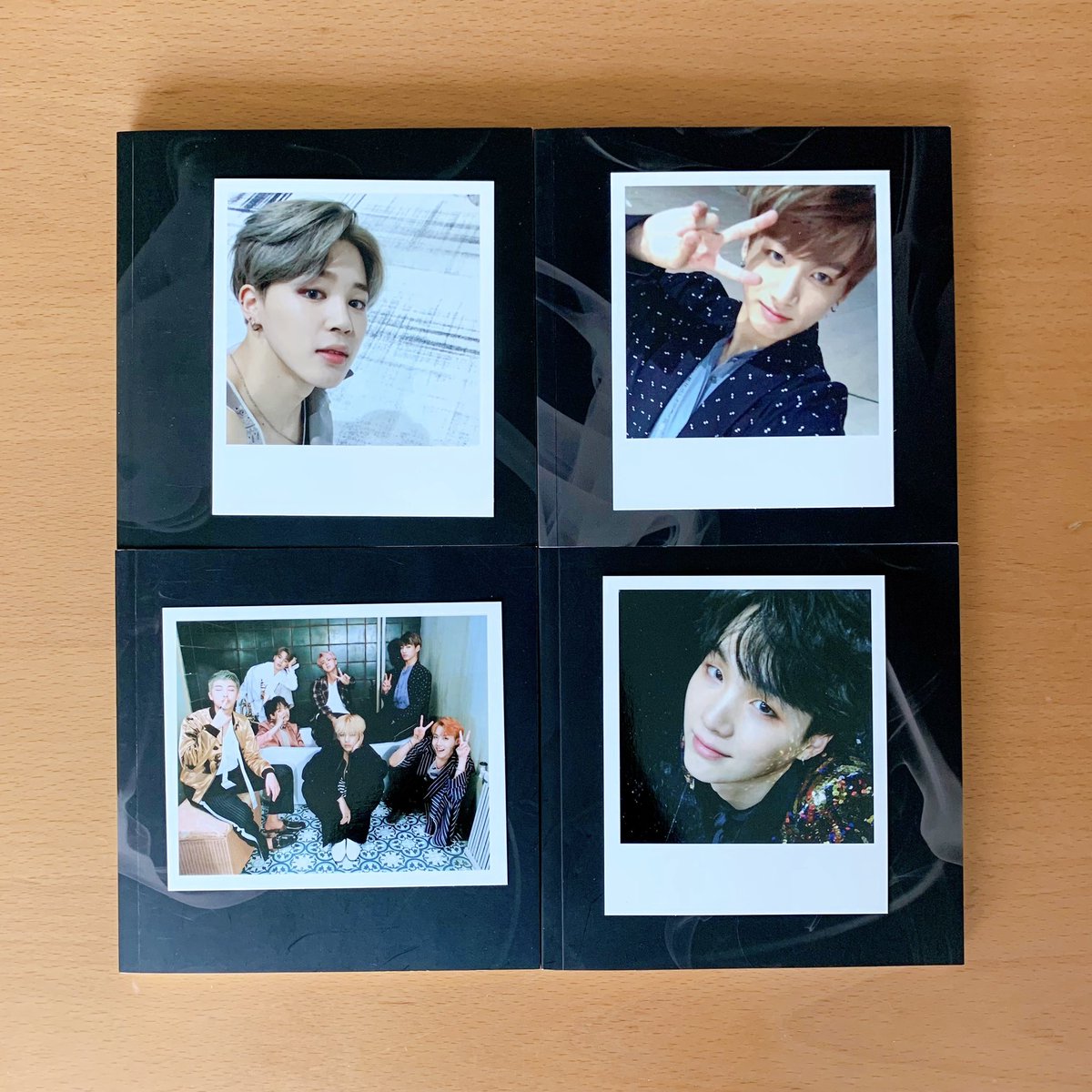mlyjgh's tweet photo. 방탄소년단 방탄 앨범 <윙즈>

세트 양도합니다
포카 O

W: 지민
I: 정국
N: 단체
G: 윤기

2.5

bts bangtan album albums pc photocard poca wings jimin jungkook yoongi suga group 슈가 https://t.co/cPoFhfVRsu