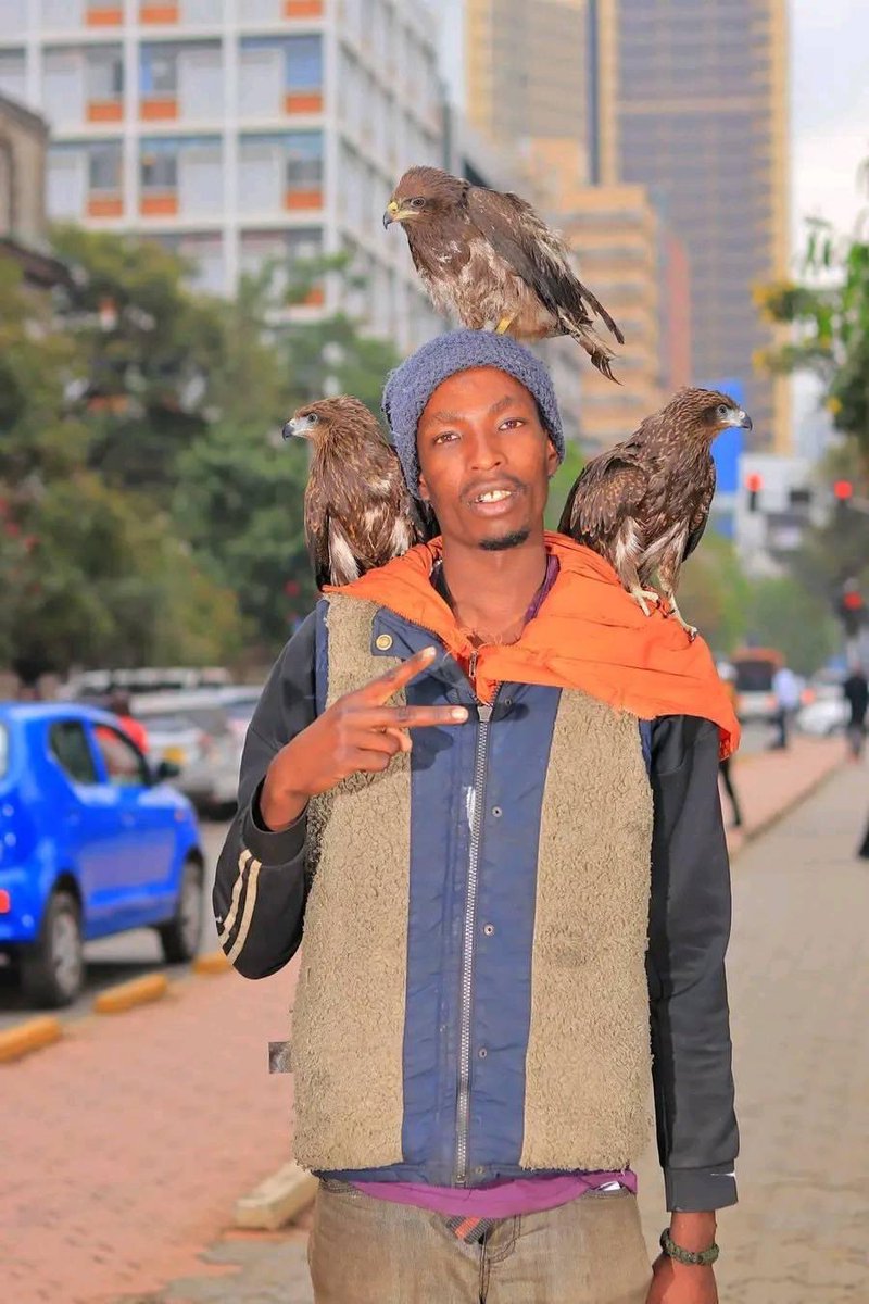 Huyu mzee hutumia trick gani?