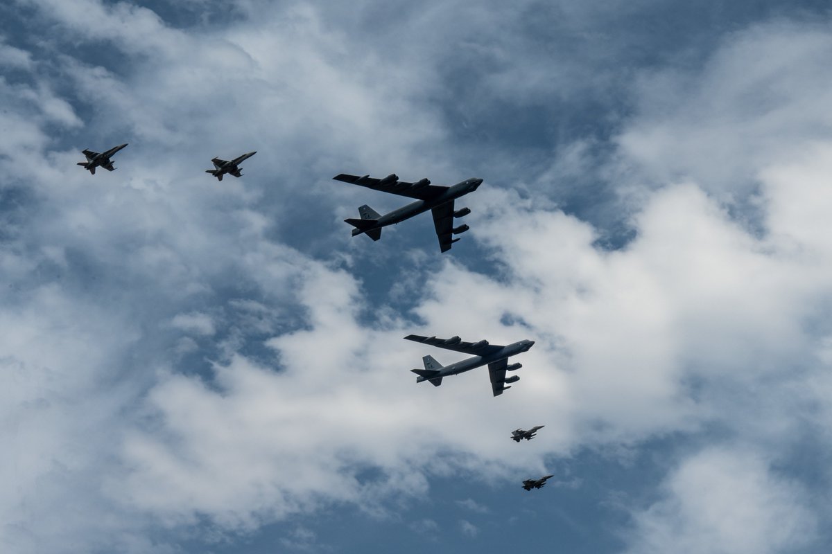 AIYeyENGDdJkjTr's tweet photo. July 25, 2024
#Mihail Kogălniceanu Air Base, Constanța ==>
#NoCALLSIGN #AE588F USAF B-52H Stratofortress https://t.co/WLY5k6qBj9
