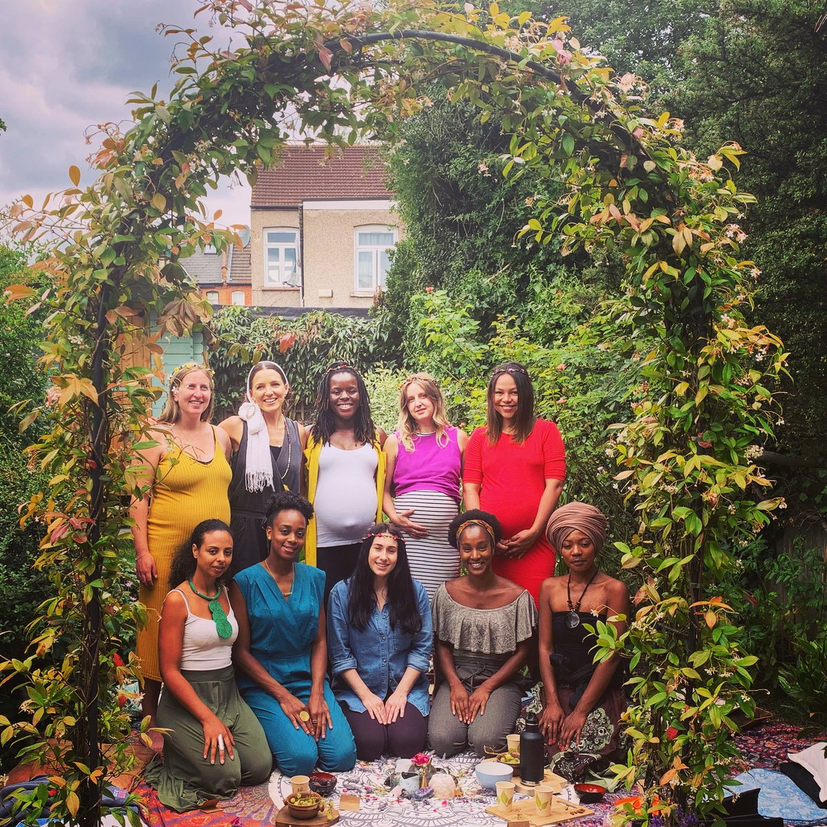 ArubaRed's tweet image. Announcement for wild preconception &amp;amp; pregnant mamas! I’m cohosting a day retreat on 4 Sept alongside 2 experienced freebirth coaches 🤗 Nourishing homecooked food, grounding nature walk, fear release ceremony, cacao, support, gifts &amp;amp; more! Signup for info livewildbirthfree.myflodesk.com/dayretreat