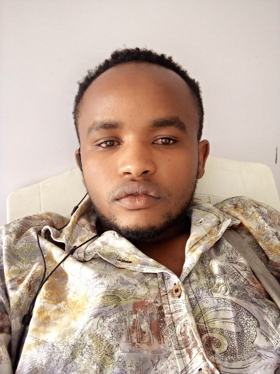 agapome's tweet photo. Mba numva ntasobanukiwe iby'lmana cyanee ariko niyumvamo inyota yo kubimenya neza; Mana wogere unyiyereke byihariye💓💓🙏🏼🙏🏼🙏🏼🙏🏼 https://t.co/pWa04INP3e