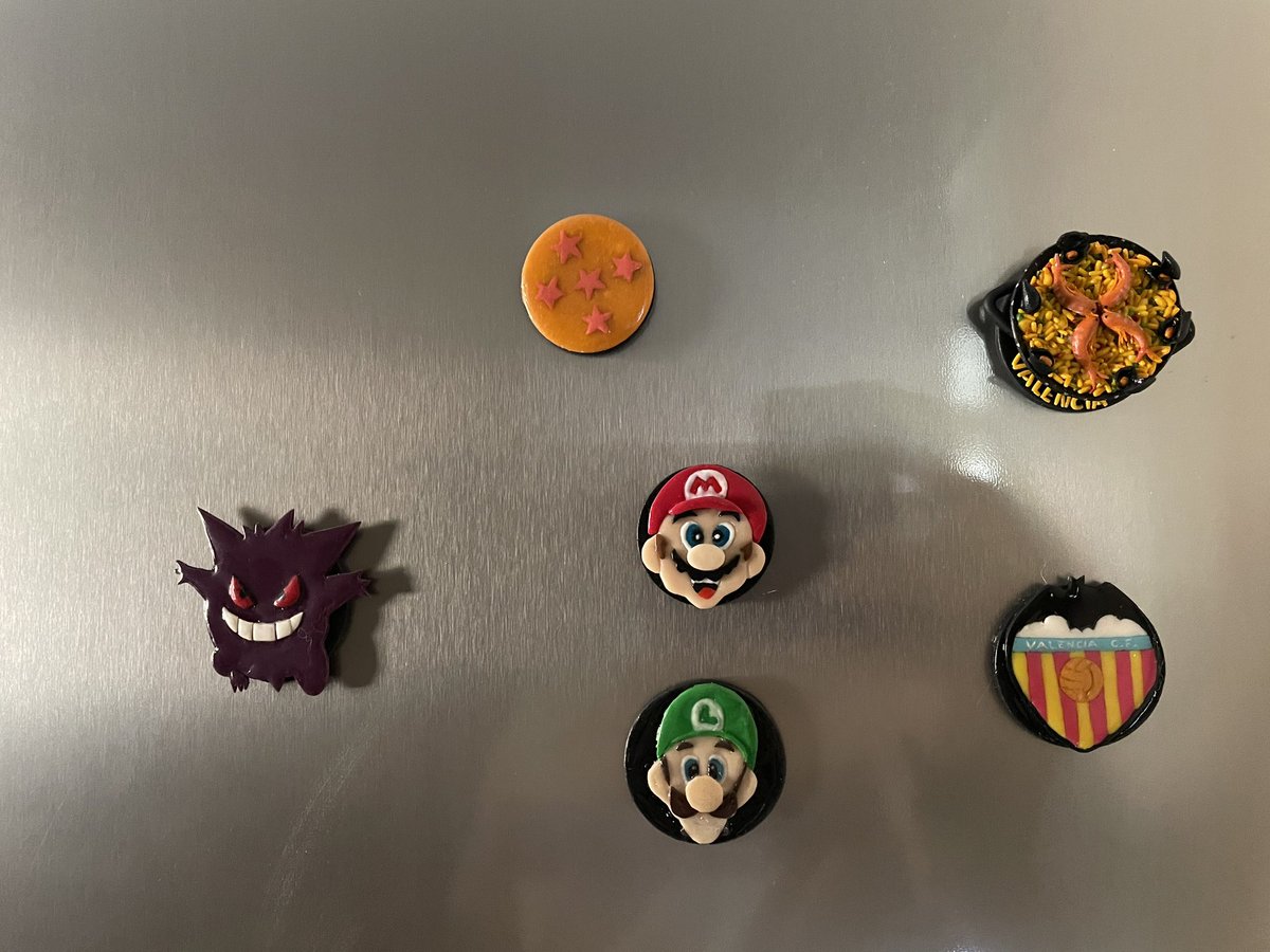 Imans fets a ma per <a href="/arcisorios/">SuperArcisorios</a> Mireu q bonicos!! Fa mes cosetes molt xules😍