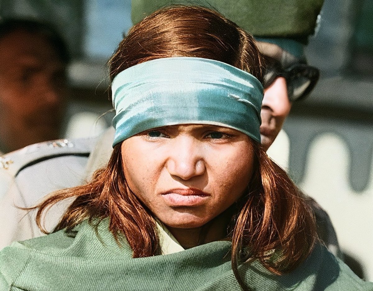 महान वीरांगना माता फूलन देवी की शहादत दिवस पर उन्हें शत् - शत् नमन 💐🙏