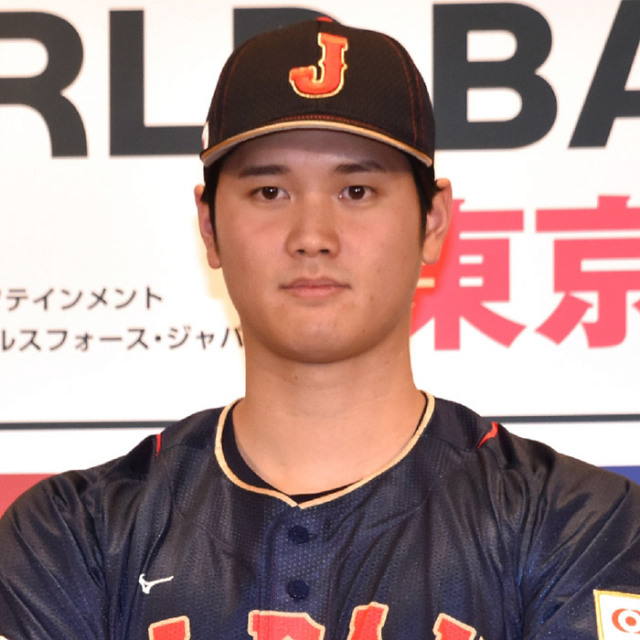 livedoornews's tweet photo. 【話題】大谷翔平、『ジョジョ』主人公と身長・体重ほぼ同じ 「ほぼジョセフ」
https://t.co/qXOeNmslho

大谷は身長193cm、体重95kg。第2部の主人公ジョセフ・ジョースター��身長195cm、体重97kgでほぼ同じだと話題に。なお、大谷はポケモンのガブリアス（高さ1.9m、重さ95kg）とも同じだという。 https://t.co/QOkdPXB0t9
