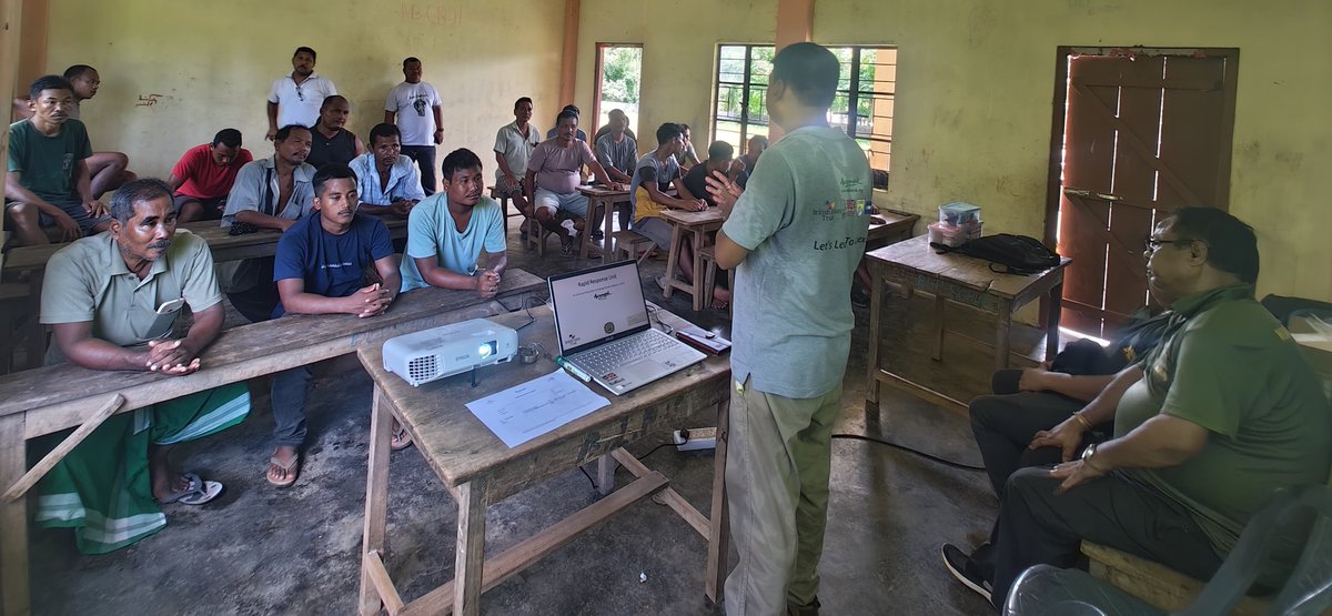 aaranyak's tweet photo. An outreach event was conducted for #RapidResponseUnit (RRU) groups of several villages in #WestGaroHills of #Meghalaya, which monitor elephant movements in the vicinity of their villages. Field gear were presented to RRUs formed by Aaranyak and @britishasiantst. @UKBCFs https://t.co/gx2JCpD2ZB