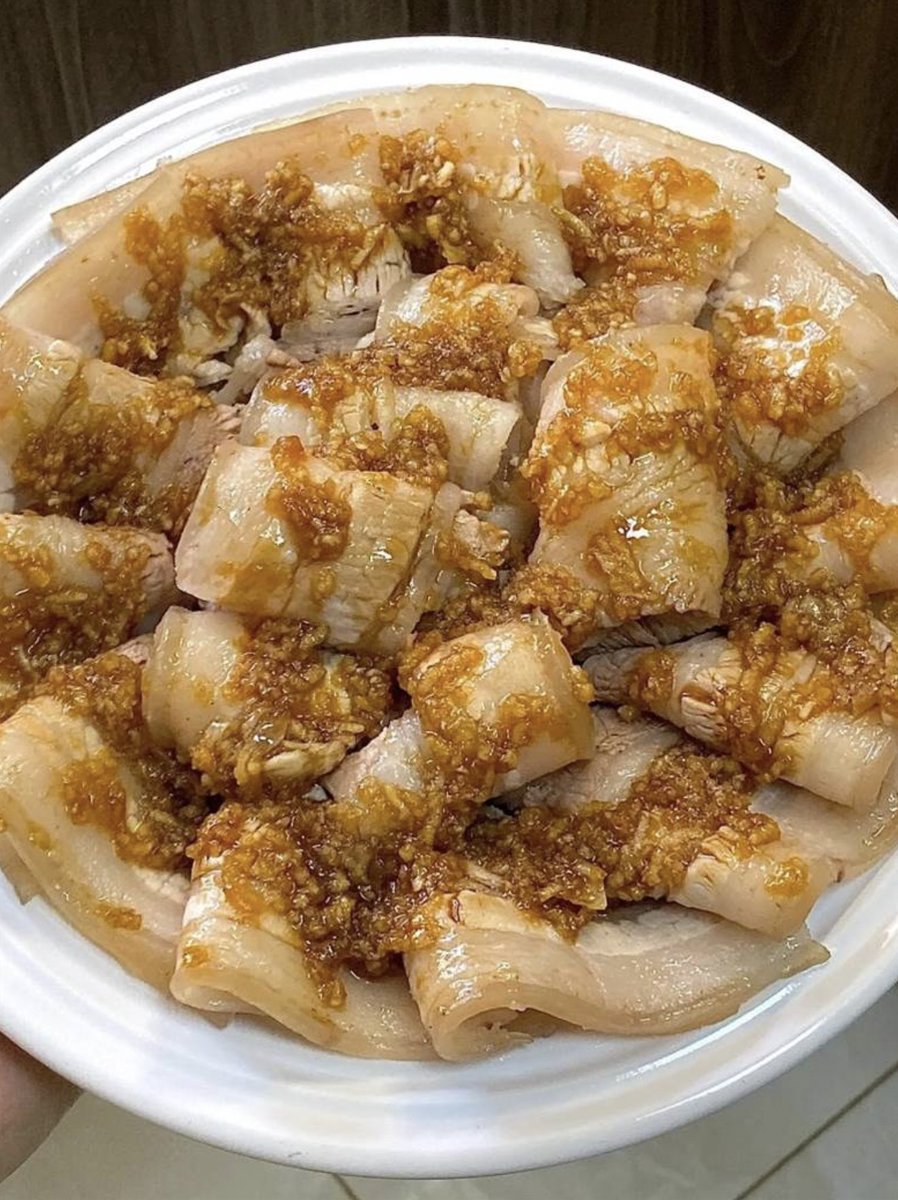 HuntingFood1's tweet photo. Garlic pork😋😋 https://t.co/1jY6A6rBYa