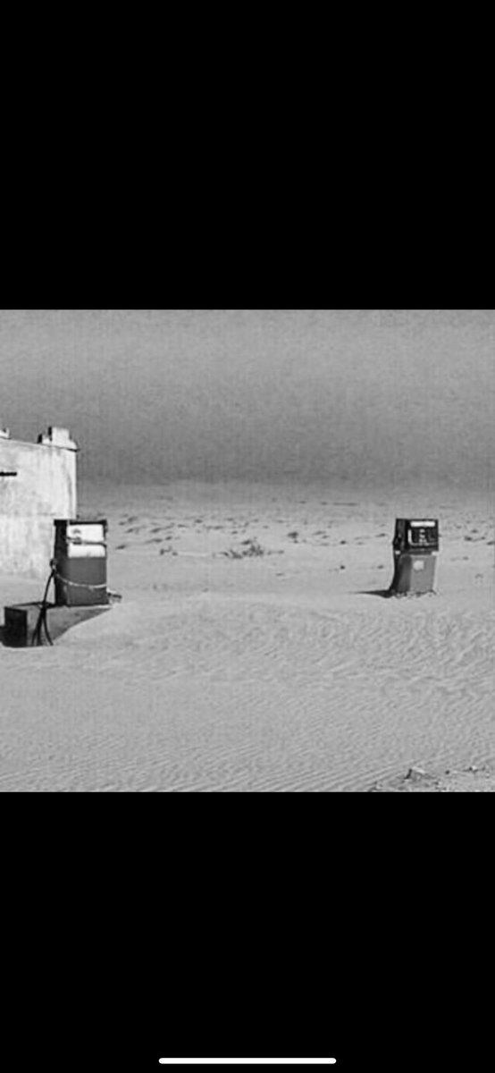 بعض  العـرب  تزهـى عليه  الاماره
المعضله عنـده مثل شربة الماي

و بعض العرب كنه  محطة خساره
لا نافع الرايـح و لا نافع الجاي

#سعد_الفعم