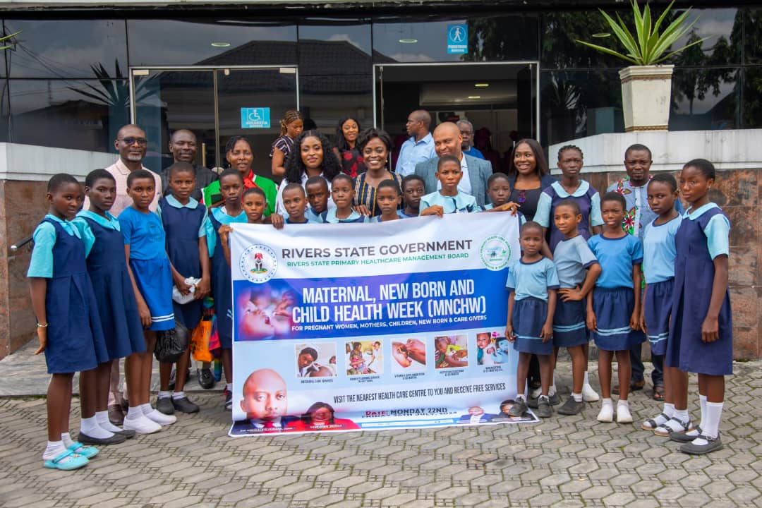 MOHRiversState's tweet photo. Yesterday, Honourable Commissioner for Health, Dr @Adaeze_Oreh, officially launched the first round of the 2024 Maternal, Newborn, and Child Health week in Rivers State. The week-long event, which commenced on Monday, July 22, and ends on Friday, July 26, is being implemented across all Primary Health Care centers in the state.
Speaking at the event, the Hon. Commissioner said, “The health of mothers and children is a fundamental indicator of the overall health of our society. When mothers thrive, children thrive, and when children thrive, communities thrive. Our efforts today lay the foundation for the health and prosperity of future generations”.
She added that the State had witnessed reductions in maternal and child mortality rates, increased vaccination coverage, and improved maternal and child nutrition over the past year. However, the work is far from over, as there are pressing challenges that require immediate attention and collective action.
Dr Oreh revealed that although #MNCHWeek is mainly a facility-based program where services are rendered in health centres, outreaches will be carried out to hard-to-reach locations, schools, churches and other special locations.
Throughout the week, various activities will be conducted to raise awareness, provide essential healthcare services, and equip families with the knowledge and tools necessary for healthy living - health education campaigns, free antenatal care registration, free deliveries by SBAs, vitamin A supplementation, deworming, immunization services, #HPV vaccination, family planning services, #CervicalCancer screening, birth registration and others.
“Together, let us continue to strive for a State and world where every mother has a safe pregnancy, every newborn has a healthy start to life, and every child has the opportunity to grow and thrive. Let us work together to build a healthier, more equitable future for all.”
#RiversState
#MNCHWeek
#PHC
#Health4AllRivers