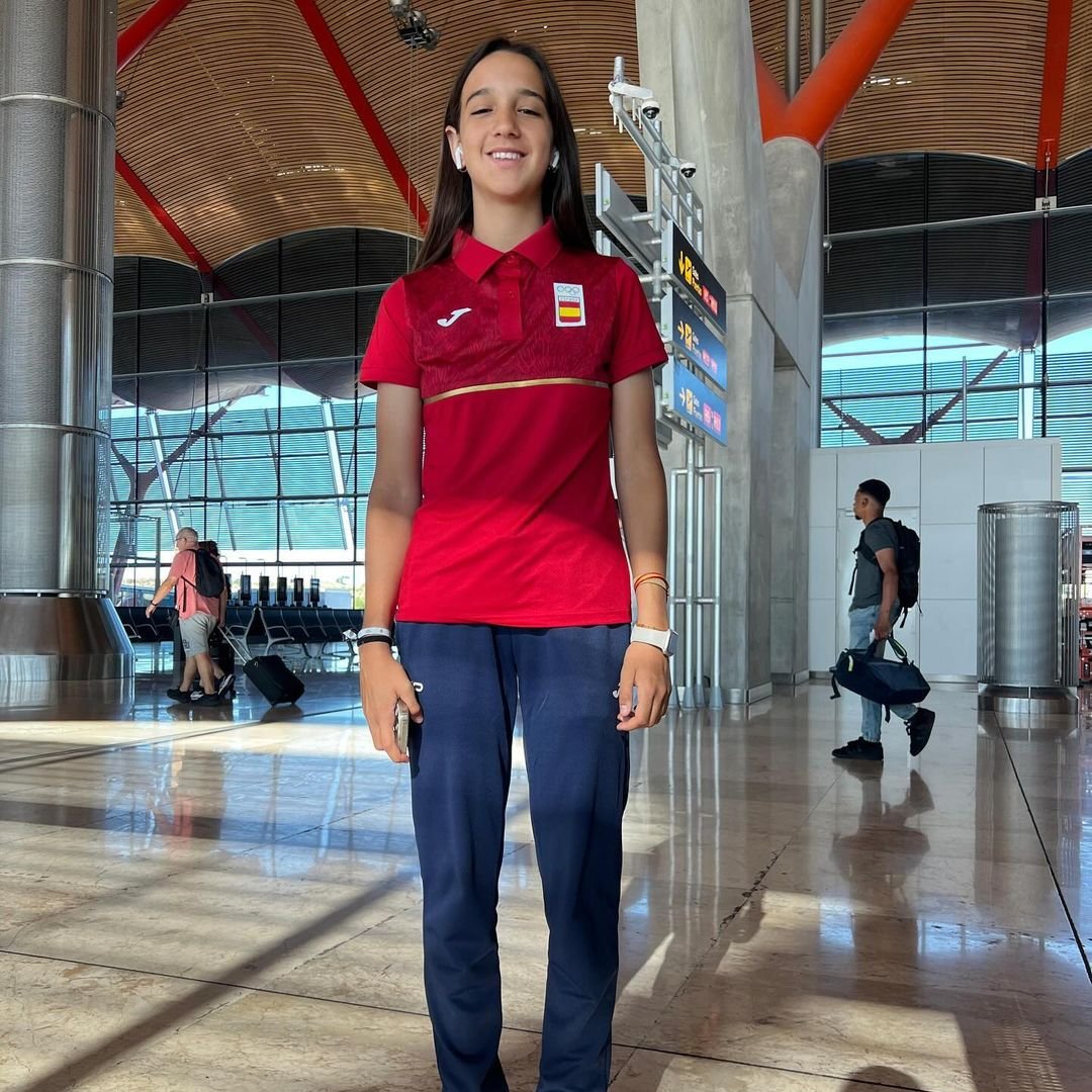 Cadiz_CF's tweet photo. 🤩 Desde el #CádizCF queremos desear mucha suerte a todos los gaditanos olímpicos que participarán en esta edición de #Paris2024 

🌟 Pilar Lamadrid: Windsurf
🌟 Adrián Gavira: Voley playa
🌟 Natalia Muñoz: Skate
🌟 Jennifer Gutiérrez: Balonmano https://t.co/xvgdpChVtR