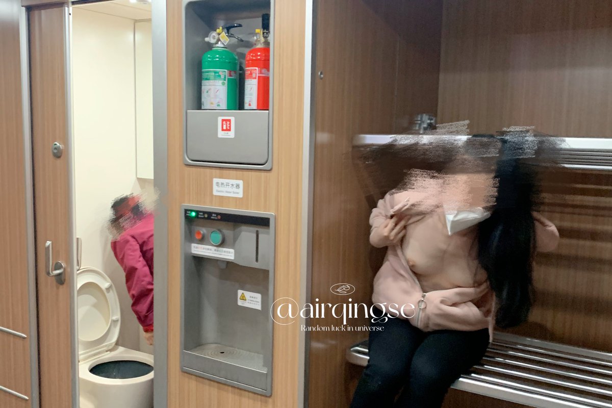 福利姬天青色分享的黄推图片4 - 网红私拍内容