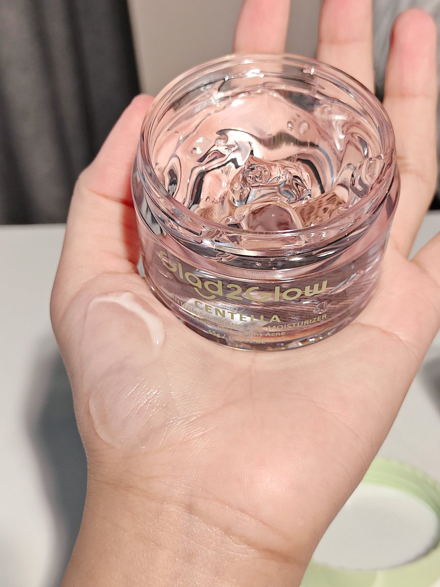 ใครเป็นสิว อยากให้ลองตัวนี้ เจล Centella ใส ทาแล้วเย็นผิว ลดอุณหภูมิผิวดีมาก ลดผดแดง หน้าแสบแดงดีมากก เนื้อเจลน่าใช้ฝุด ใสๆ วิ้งๆ✨ ปุกนี้ 119 บาทเอง ราคาน่าร๊ากก https://t.co/2ENhLpmjNX