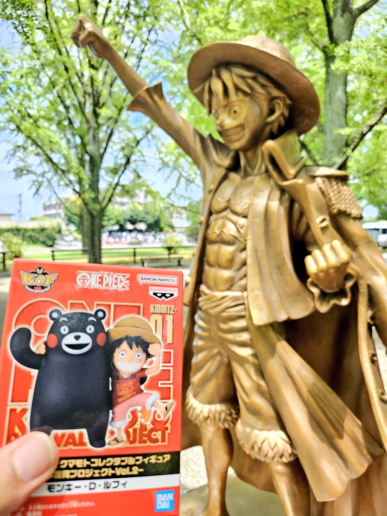 J_Channel01's tweet photo. 昨日の続き
走ってる時に、横目でみたらコブシ突き上げてるのが見えたから見てきました🤣
やっぱりカッコ良い💦 
なんだかんだで、9体目wwwwww

 #熊本
 #熊本県庁
 #ルフィ さん
 #フルコンプへの道
 #復興
 #こぶしを突き上げろ！
#ONEPIECE
 #熊本復興プロジェクト 
#ONEPIECEの日 https://t.co/vgpROUUMbm