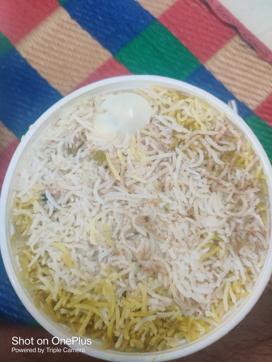 pranaykumar7669's tweet photo. @zomato I've ordered food from ulavacharu, kompally. Got hair in the food which is unhygienic. Order no: 6029586896. Unable to connect to the chat agent, Every time on twitter I'm complaining but you pupil mentioned this will not be happened in future orders.@deepigoyal @zomatocare https://t.co/Fki2JGjVwc