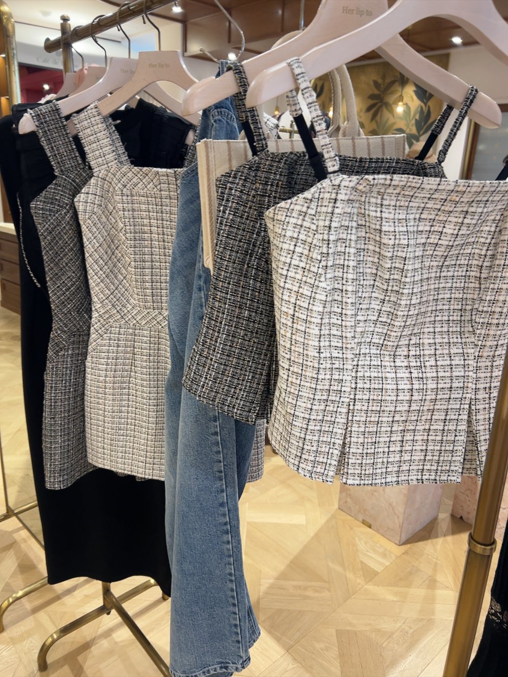 Herlipto Las Flores Cami Dress 🚢🌴🤍 Las Flores Cami Dress size:M