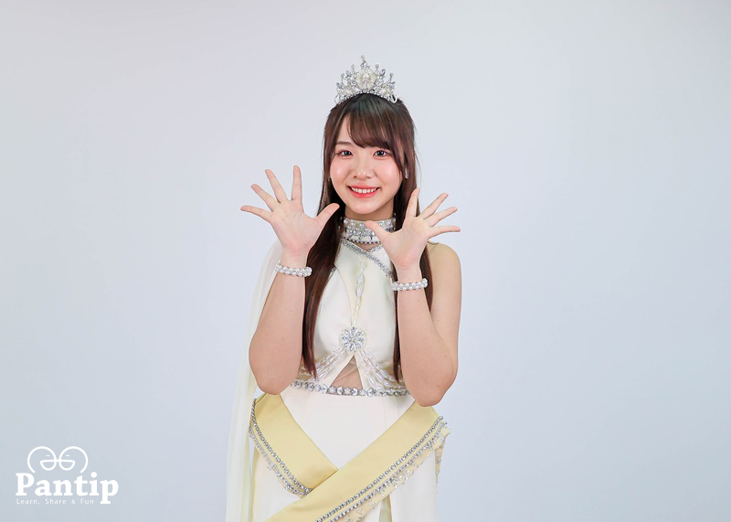 fightforkaning's tweet image. [🙏🇹🇭]BNK48 &amp;amp; CGM48 จัดเต็มความเป็นไทยกับซิงเกิล 'น่ายักแบบนี้ เป็นของเธอนะ'

บทความและคลิปสัมภาษณ์จากทาง @Pantip1996

🗞️pantip.com/topic/42862988
📺youtu.be/sNhYek7YJ8Q?si…

#pantip #KaningCGM48
#น่ายักแบบนี้เป็นของเธอนะ
#CGM48 #BNK48