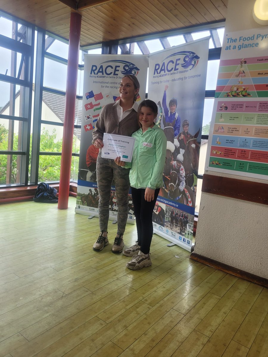 stmarysnsLK's tweet photo. Alanna was up in @RACEIreland yesterday as part of the Equine Programme π π΄. She was presented with her Certificate π of Training for completing Level 1A of the Junior Academy. Well done Alanna #EquineProject https://t.co/QumMrNiglY
