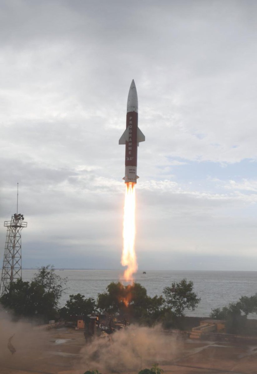 iNishant4's tweet photo. Big success in defense sector @DRDO_India's tremendous achievement, successful test of interceptor missile with Prithvi-2.
@narendramodi @rajnathsingh
#DRDOMissileTest https://t.co/UrXG2oKSwL