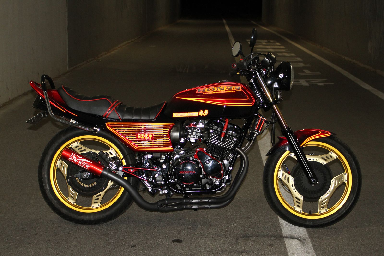 cbx400fエンジンホイールセット CBX550Fフロントとリアホイールセット