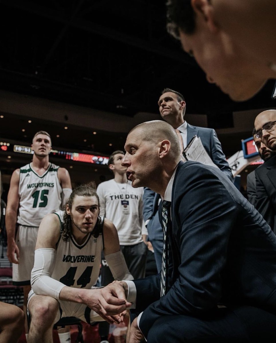 Looking back through old photos… Wouldn’t be a pro without this man 💪🏻 ⁦<a href="/CoachMarkPope/">Mark Pope</a>⁩