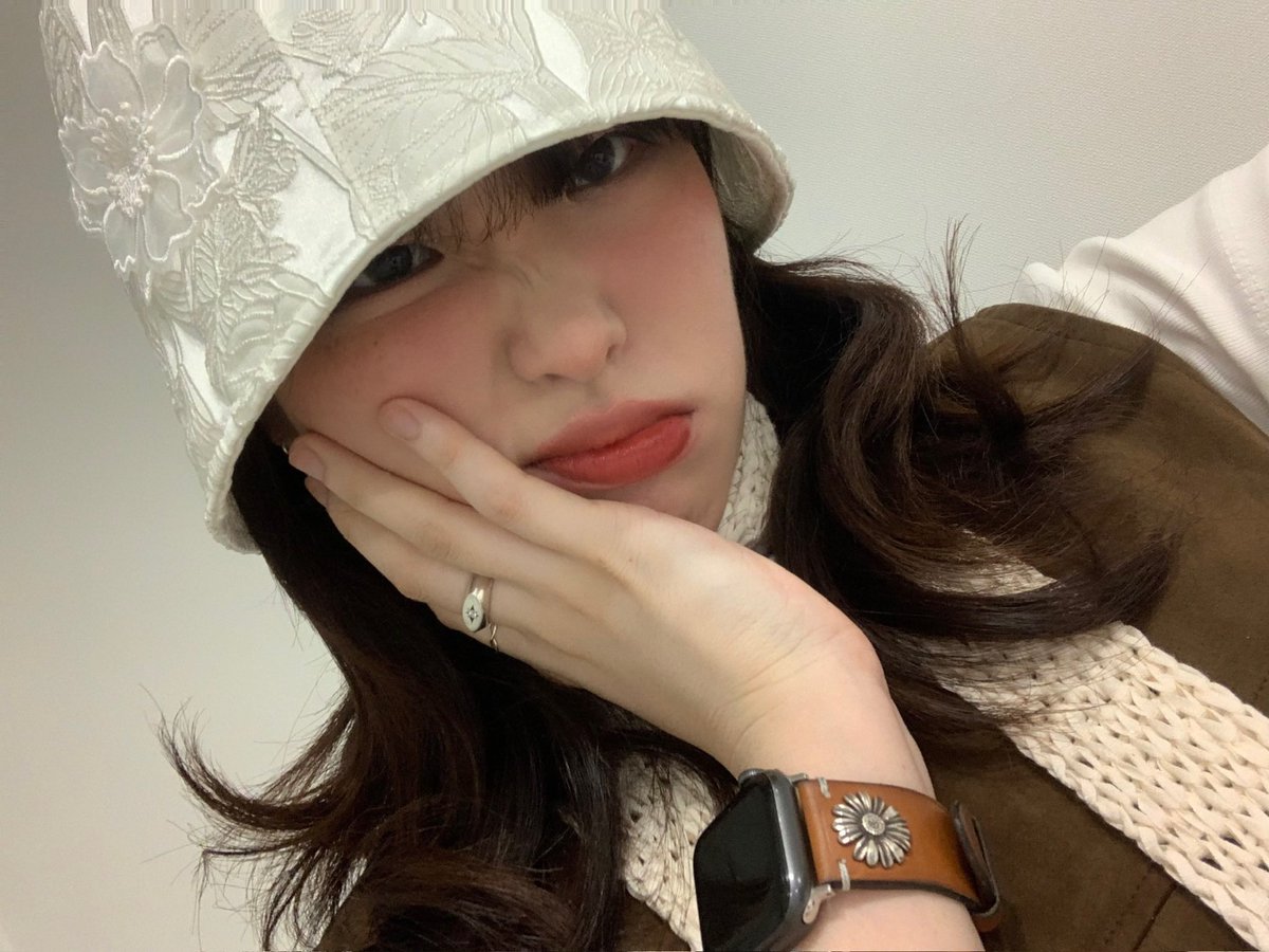 간만에 해본 웜톤 화장 ✿∘˚˳°∘°