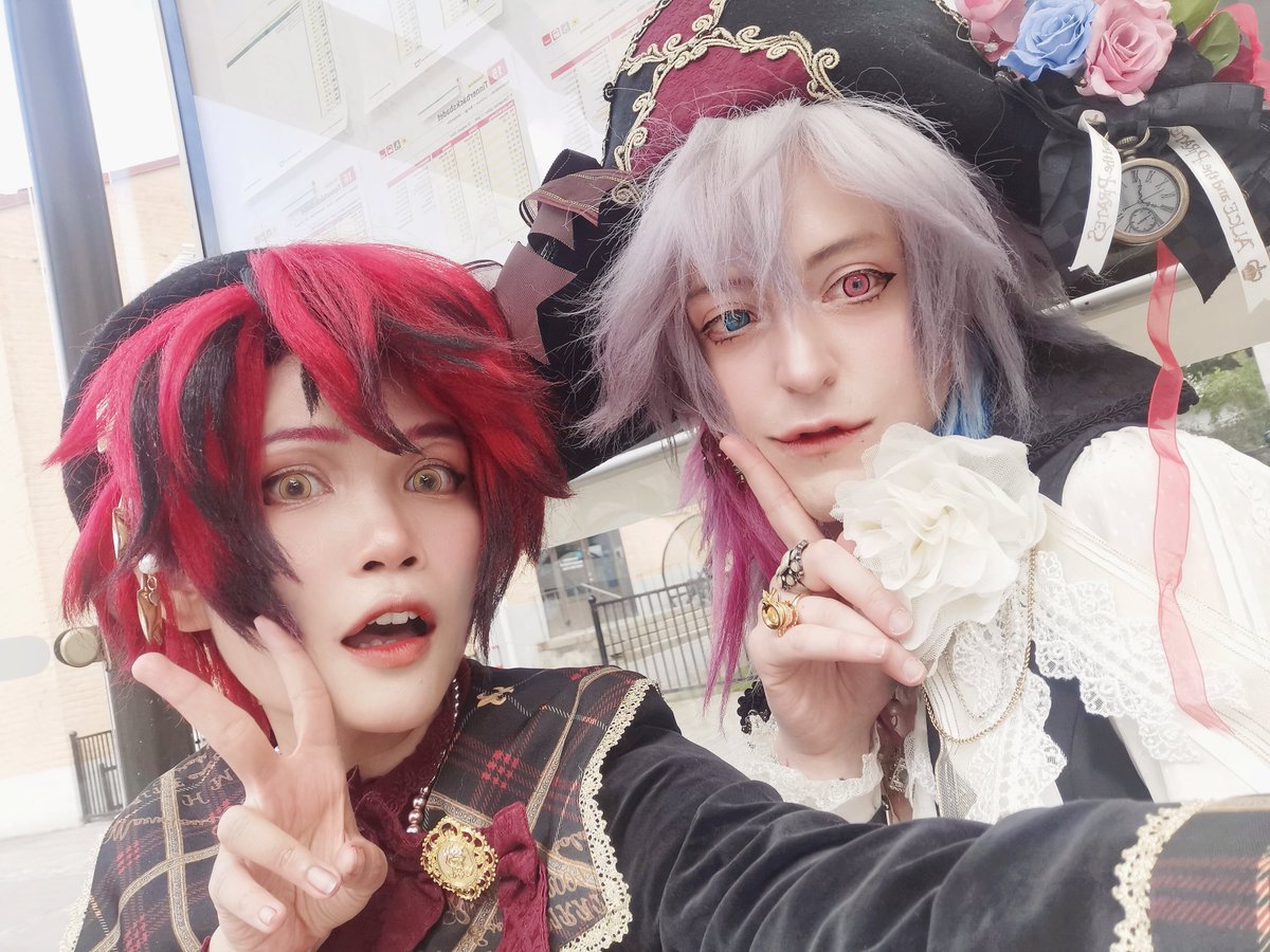 Well fuk casual, we're going full OUJI today bby!! See you at NärCon ❤️

#FlayonsCrayons #Bettelful #machinaxflayoncosplay #gavisbettelcosplay