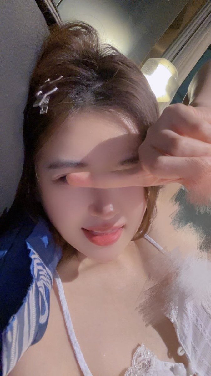 质疑媚黑母狗 理解媚黑母狗 成为媚黑母狗♠

#媚黑 #鸡巴套子 #反差婊 #肉便器 #吞精 #羞辱 #骚货 #婊子 #母猪 #校妓 #贱货 #公交车 #堕落 #校鸡 #性瘾  #辱骂 #反差  #变态 #投稿 #黑爹 https://t.co/Xc2SnPK05M