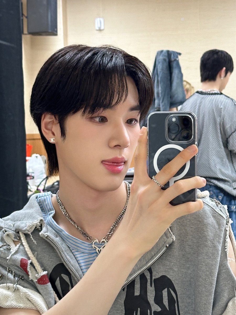 MEMBERS_8TURN's tweet photo. 터닝 🫶🏻

#8TURN #에잇턴 #エイトターン 
#윤성 #YOONSUNG #ユンソン https://t.co/KifUdLknew