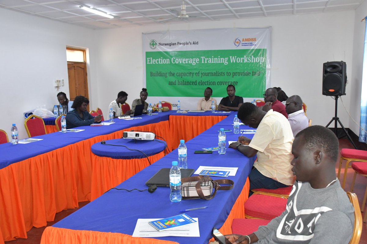 amdissmedia's tweet photo. #AMDISS, with support from #NPA, is conducting a two-day training session for media practitioners in Juba to equip them with the skills and knowledge needed to provide fair &amp; balanced coverage of the election process, including pre-election, during, and post-election activities. https://t.co/kXXKYrCOMI