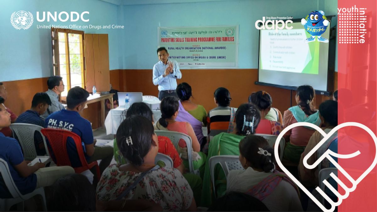 UNODC_PTRS's tweet photo. Rural Health Organisation🇮🇳 #DAPC Grantee, sought to empower families in 💊use prevention through targeted Parenting Skills Trainings🌱
12 sessions📚were covered: stress mgmt, peer pressure, confidence, decision making, early intervention, etc. 
They strengthened 150+ families💪 https://t.co/OgC1MiyRtQ