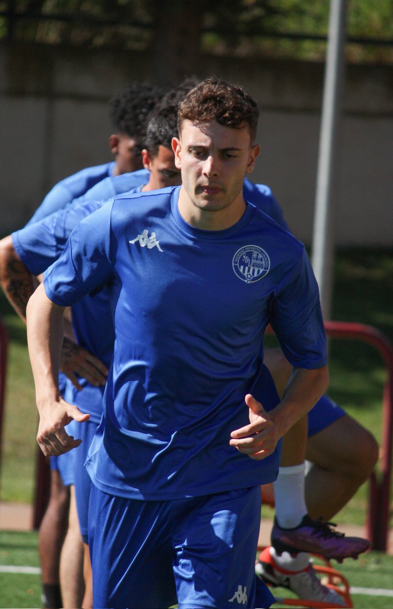 💪 Día 3.

➡️ Sol, balón y trabajo.

⚽ <a href="/AlexBasurto_10/">Álex Basurto</a> 

#15AñosContigo