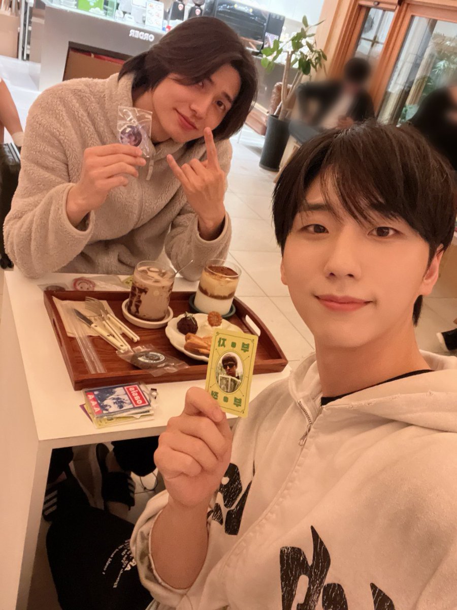 XH_official's tweet image. Our GOAT leader 건일 I LOVE YOU
#엑스디너리히어로즈 #생축 #건일