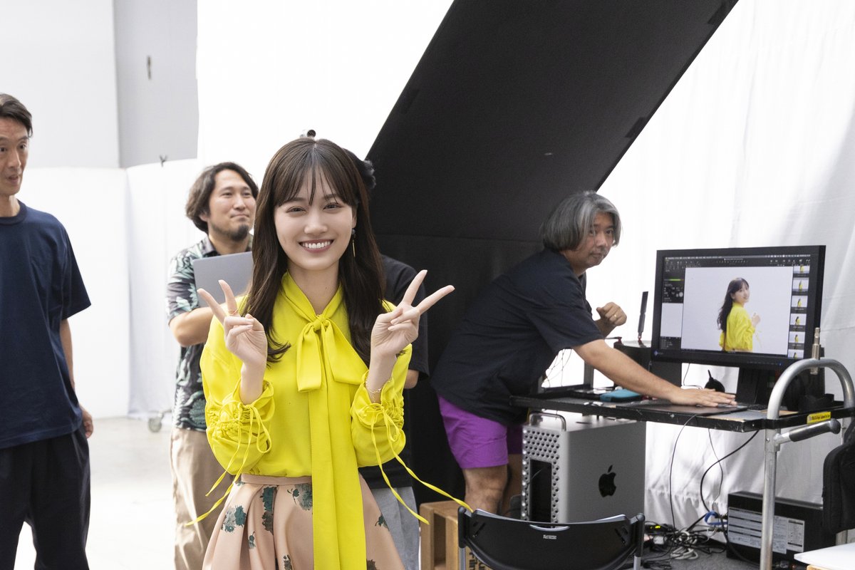 oricon's tweet image. 山下美月、きょう25歳の誕生日🎂
「一人でいろんなことにチャレンジしていきたいな」

乃木坂46卒業後初CM「三井住友カード」
新イメージキャラクター就任✨️

【✍🏻インタビュー全文】
忘れられない誕生日はバイト先で店長に…
oricon.co.jp/news/2337663/?…

#山下美月 #山下美月生誕祭