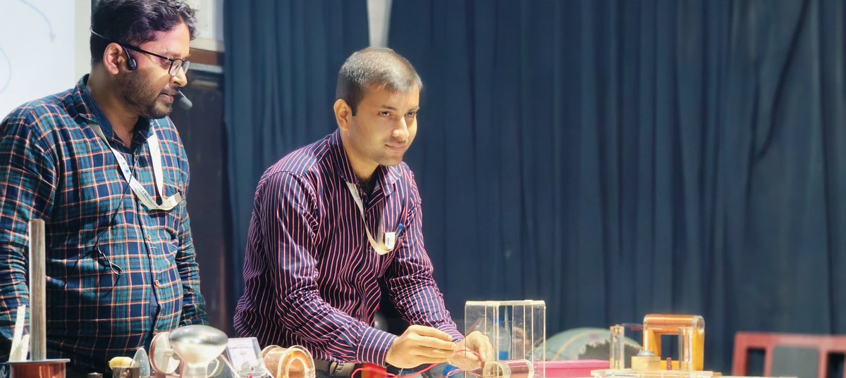 BITMKolkata's tweet image. Interactive #ScienceDemonstrationLecture on #Optics and #ElectromagneticInduction for 126 students and teachers from The Future Foundation School at @BITMKolkata, a Unit of @ncsmgoi, @MinOfCultureGoI - on July 25, 2024.
#AzadiKaAmritMahotsav #BetiBachaoBetiPadhao @topfans