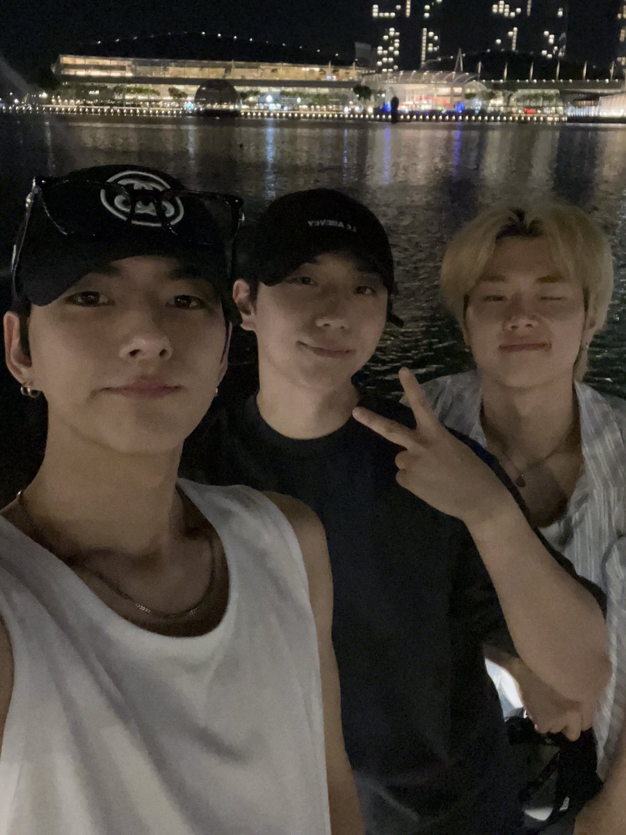 XH_official's tweet image. ([{ 3 }])