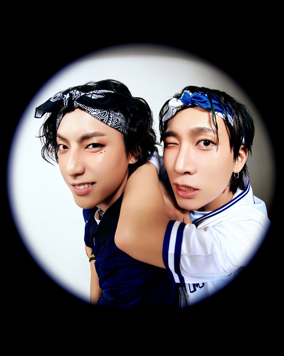 BTOBCOMPANY's tweet photo. [#구공탄]

구공탄 (90TAN) 1st Single
[TANG TANG TANG]

🕶 THE BEST DUO BORN IN THE '90s'

2024. 07. 31 6PM (KST)

#90TAN
#탕탕탕 #TANGTANGTANG
#비투비 #BTOB
#서은광 #SEOEUNKWANG #SilverLight
#이민혁 #LEEMINHYUK #HUTA https://t.co/AO0rPpQi5b
