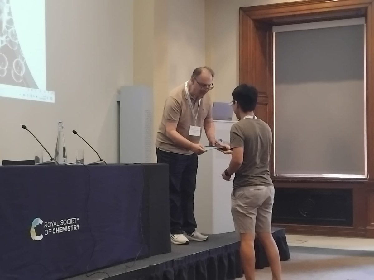 Faraday_D's tweet photo. Congratulations to Erika Magnusson (Chalmers University of Technology) and Benjamin Xu Shi (University of Cambridge), the 
poster prize winners at the Correlated electronic structure Faraday Discussion held last week in London ✨

Prizes Sponsored by @PCCP and @RoySocChem https://t.co/UMO7rBYkIL