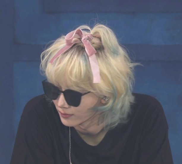 ࿔‧ ֶָ֢˚˖restarting˖˚ֶָ֢ ‧࿔
 hii i'm yuri ! :3 looking for more interactive #moots 

⋆୨୧˚ — she/her | enfp | minor
⋆୨୧˚  — not new to #kpoptwt #stantwt 
⋆୨୧˚ — svt and en-
⋆୨୧˚ — any fandom is welcome .ᐟ

♡ / ↻ are vv appreciated ✧˖°