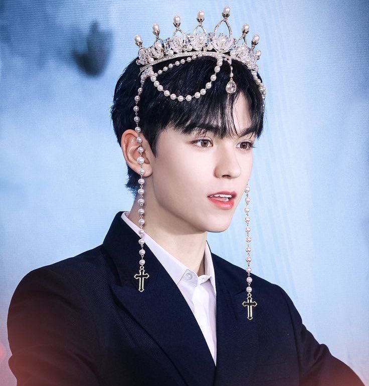 ~restarting~
hi! i’m myn <3  ఇ ◝‿◜ ఇ

— she/her , filo
— not new to #stantwt / #kpoptwt 
— svt, tws, enha, skz &amp; more
— any fandom is welcome 🫶🏻
— mabait ako 😇😇
— asawa ni joshua, syempre <3
— looking for dm buddies, bffs, and ig moots^^

↻ / ♡ to spread and become moots!