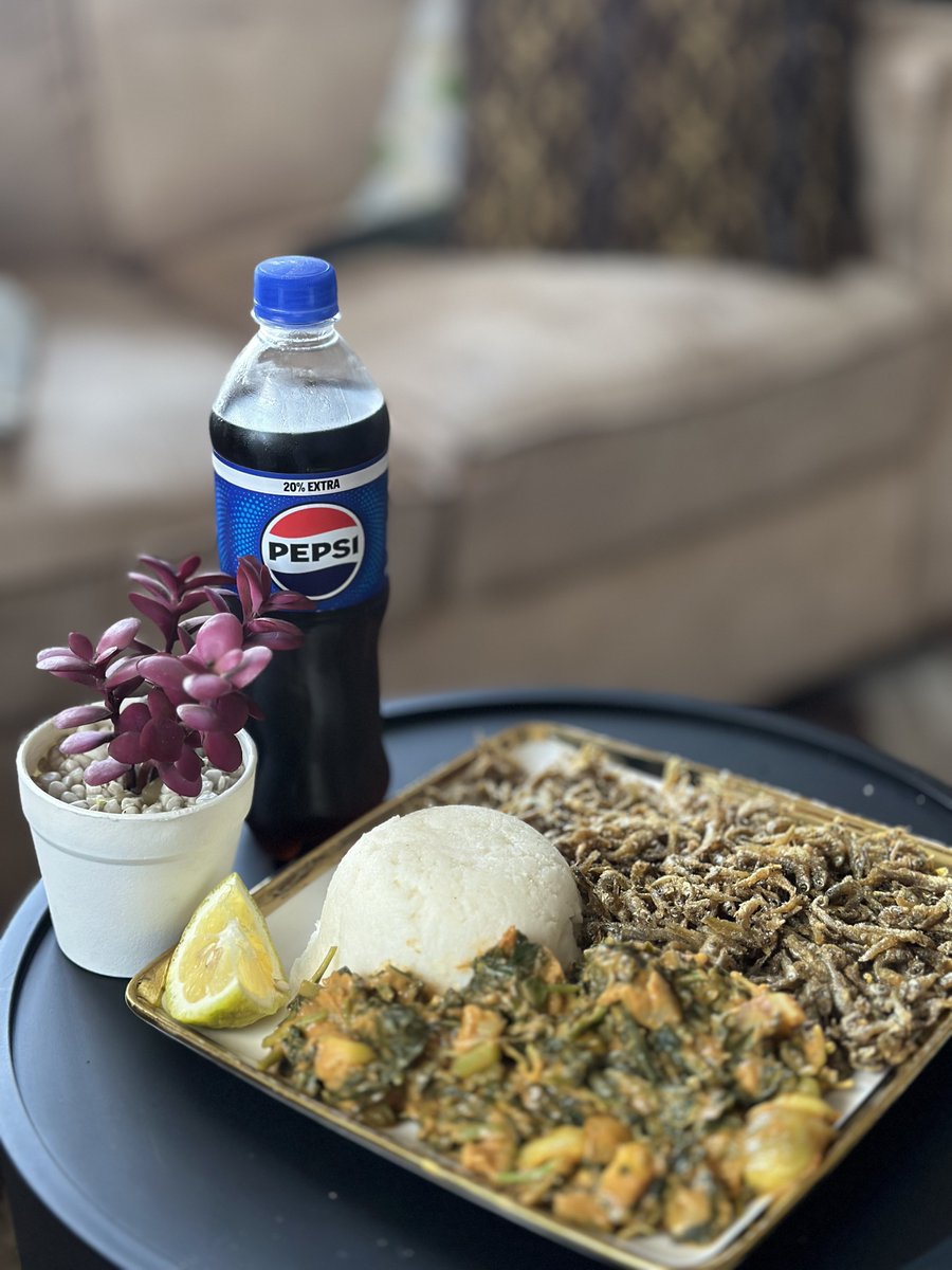 Umekula mchana? Karibu tule na Pepsi✨