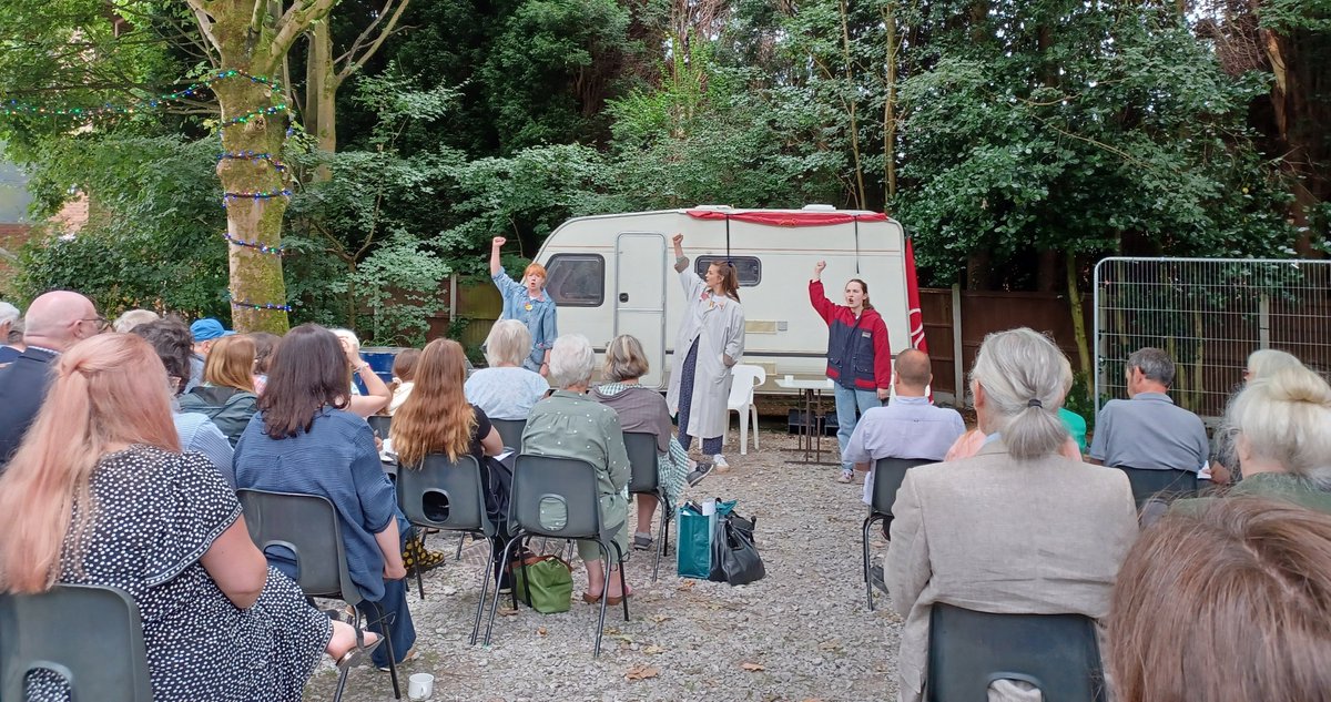 Lisa Blower tweet media