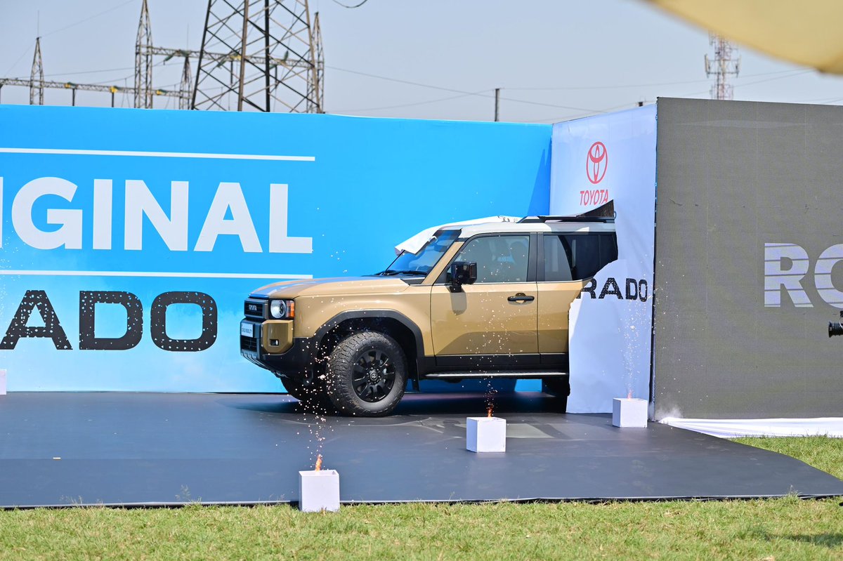 Toyota_UG's tweet photo. A FRESH ERA WITH A RETRO TWIST!🔥

#TheNewOriginal is here…with a rich history and enduring legacy.✅

We’re #Back2TheRoots with the all-new LAND CRUISER PRADO 2024.🌟

#ToyotaUg https://t.co/2jXiH6126G