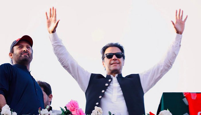 mugheesali81's tweet photo. لاہور ہائیکورٹ میں 9 مئی کا بیانیہ ٹھس ہوگیا، پراسیکیوشن ثبوت کے بجائے آئیں،بائیں،شائیں کرتی رہی، ججز کے سخت سوالات نے گیم اوور کردی، 9 مئی کے 12 مقدمات میں جسمانی ریمانڈ اور ویڈیو لنک پر حاضری کا نوٹیفکیشن بھی کالعدم قرار۔۔۔!!! https://t.co/UjMdVCaTef